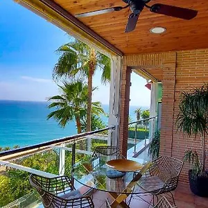 apartamento-playa-centro-vistas-mar.hotelsinnerja.org/